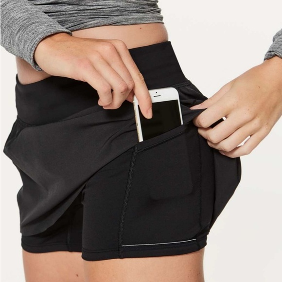 Lululemon Final Lap Black Skirt Skort Size 12 - Picture 5 of 11